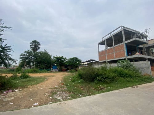 ដីសម្រាប់លក់ ទីតាំង​នៅចំការដូង