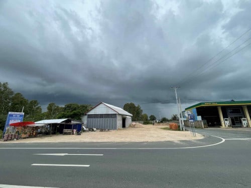 ដីមានឃ្លាំង សម្រាប់លក់ ចរចាបានទៀត