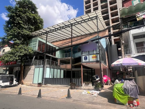 🌻Shop House for rent at Daun Penh