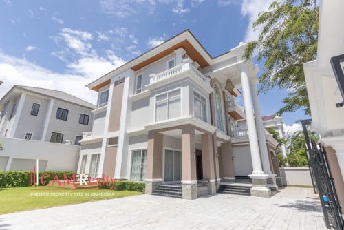 7 Bedrooms Queen Villa For Rent In Borey Peng Huoth Beoung Snor