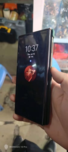 huawei xtultimate ឆ្នូតអេក្រង់តូចមើលបានធម្មតាបានតែបើពីរតង់អេក្រង់មើលបានលេងបានធម្មតាបីតង់មើលរឿងធម្មតា