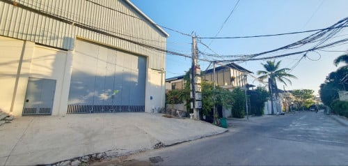 ឃ្លាំង ជួល/លក់ បន្ទាន់ ៖ ជិតផ្លូវ 2004 (អង្គតាមិញ)