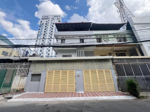 ផ្ទះអាជីវកម្មសម្រាប់ជួល | Shophouse for Rent