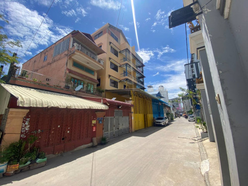 ๐ฆHouse Available for Urgent Sale at a Special Price (Negotiable).