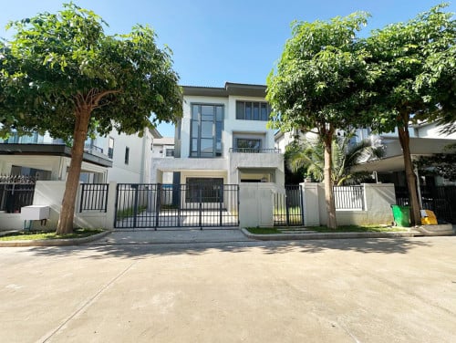 វីឡាឃ្វីA សម្រាប់លក់បន្ទាន់ | Villa Queen A for sale urgently St. Chea Sophara