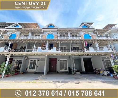 វីឡាកូនកាត់ (LA) ក្នុងបុរី វិមានភ្នំពេញ 598 ផ្លូវឯកឧត្តមជាសុផារ៉ា ត្រូវការលក់បន្ទាន់ខ្លាំង