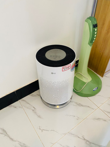 លក់ ម៉ាស៊ីនបន្សុតខ្យល់ម៉ាក LG AS55GDWU0