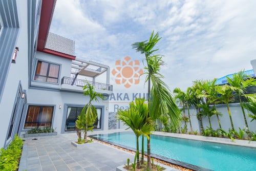 4 Bedrooms Villa with Swimming Pool for Rent in Siem Reap City-Chreav