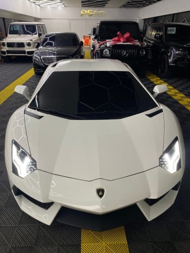 LAMBORGHINI AVENTADOR 🦬 LP-700-4. V12
