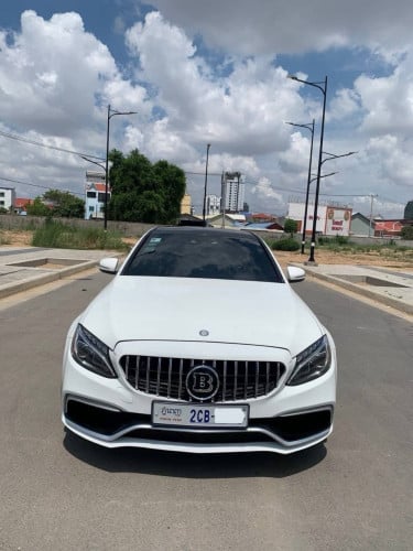 雷克萨斯 C300 AMG  2015  年 𝐂𝐚𝐫 𝐑𝐞𝐧𝐭𝐚𝐥)