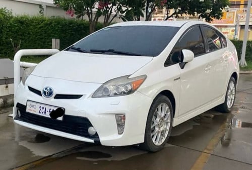 🌟雷克萨斯 TOYOTA Prius 2013 option 5 年 𝐂𝐚𝐫 𝐑𝐞𝐧𝐭𝐚𝐥)🌟