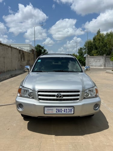 02v4ឡានស្អាត់