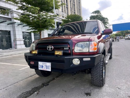 Tundra 2004 4x4 diesel for sale please contact