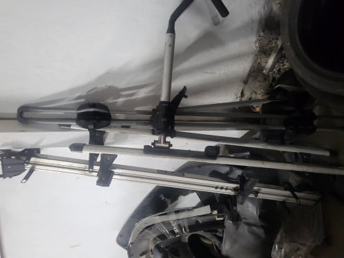 ប្រដាប់ចាប់កង់ដាក់លើឡាន