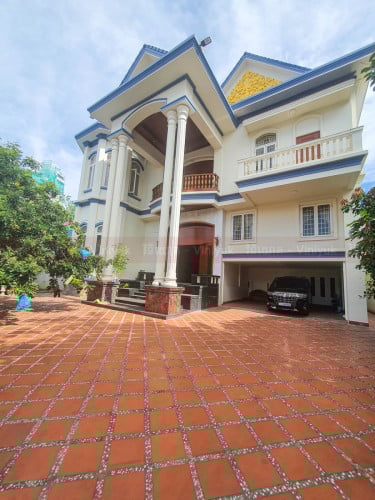 វីឡាជួល 9បន្ទប់គេង នៅទួលគោក