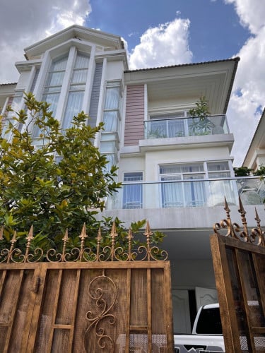 ផ្ទះលក់បន្ទន់ chipmong sen sok near aeon 2