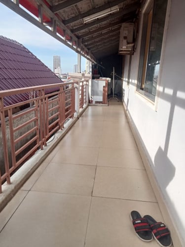 ផ្ទះជួលនៅទូងទំពូង មានសំភារះស្រាប់ Tel: 078 975 026/093 506 161