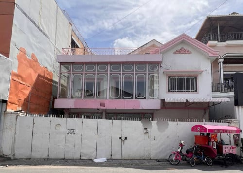 🌻Shophouse For Rent At Toul Tompong