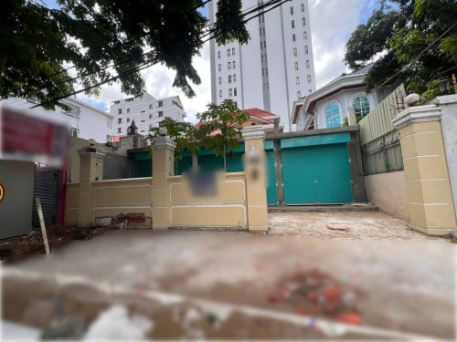 🌻Shophouse For Rent In BKK1