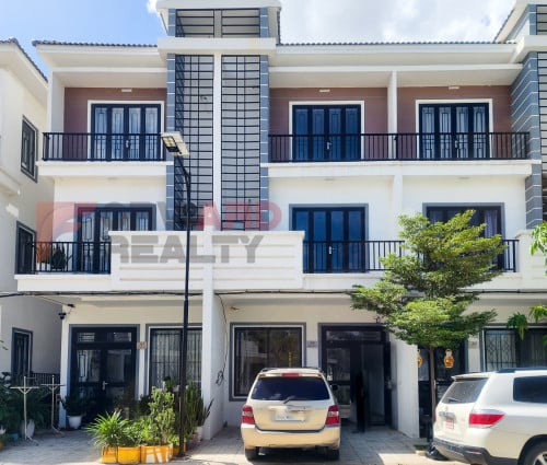 🏡 Brand new 4-Bedroom Link house Dangkao for Rent –  (Borey Lucky One 50m)