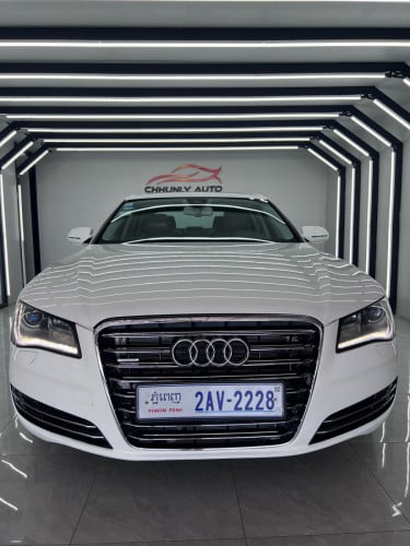 Audi A8L