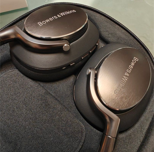 Bowers & Wilkins Px8 Headphones