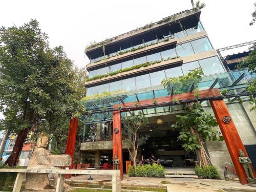 អាគារជួលកណ្តាលក្រុង/Building for Rent in city center!!