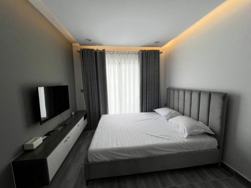 Condo studio room for rent 300$