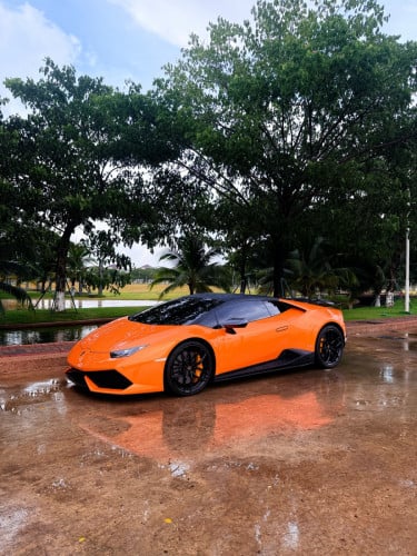 Lamborghini លក់