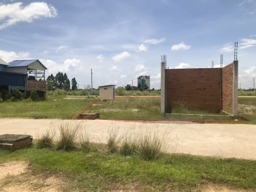 Land for Urgent sale (Negotiable), ABA Loan Available.