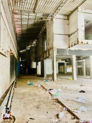 Old House-Warehouse For Rent At BKK Area, Near BKK1 Area, 12x30m, 2,000$