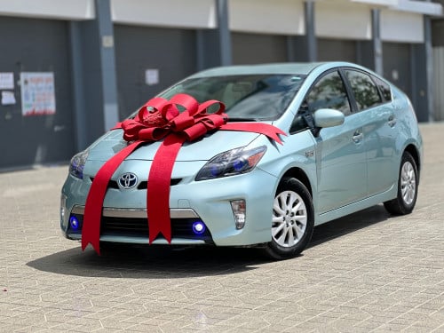 Prius 012 Plug-in Hybrids