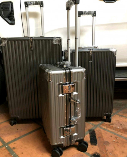 Suit case