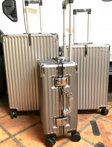 Suit case