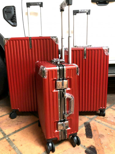 Suit case