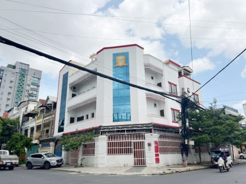 ផ្ទះ(កែង)សម្រាប់ជួលនៅសង្កាត់ទួលស្វាយព្រៃទី2 | Shophouse (Corner) for rent at Sangkat Toul Svay Prey2