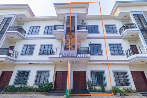 3 Bedrooms Flat House for Rent in Siem Reap City