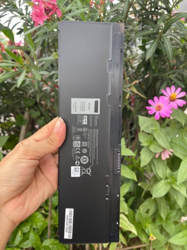 Battery laptop ប្តូរភ្លាមបានភ្លាមបងៗ​ ហេីយខាងយេីងហ្រ្វី​ service ជូនបងៗ
