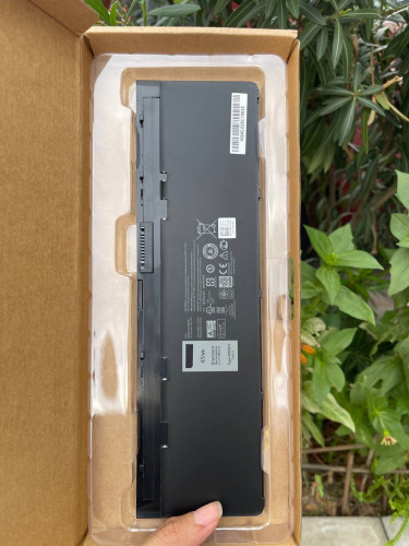 Battery laptop ប្តូរភ្លាមបានភ្លាមបងៗ​ ហេីយខាងយេីងហ្រ្វី​ service ជូនបងៗ