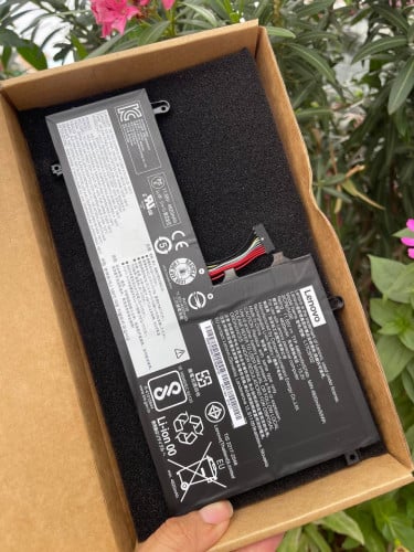 Battery laptop ប្តូរភ្លាមបានភ្លាមបងៗ​ ហេីយខាងយេីងហ្រ្វី​ service ជូនបងៗ