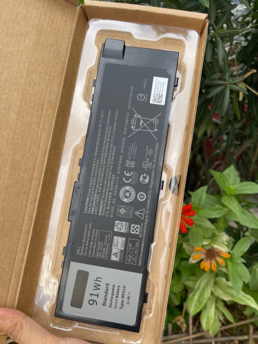 Battery laptop ប្តូរភ្លាមបានភ្លាមបងៗ​ ហេីយខាងយេីងហ្រ្វី​ service ជូនបងៗ