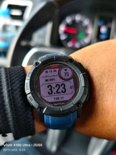 Garmin instinct 2X tactical solar