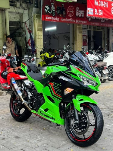 Kawasaki ninja 400 99% full tax