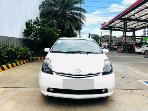 Prius រថយន្តសម្រាបជួល​ ឡានស្អាតថ្មី ម៉ាស៊ីន​ត្រជាក់​អេម​