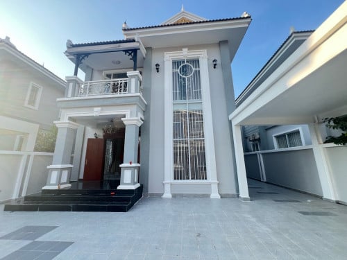 Villa for rent at 6A