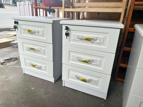 ទូរក្បាលគ្រែ 3ថត