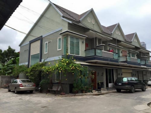 ផ្ទះវីឡាកូនកាត់លក់បន្ទាន់ខ្លាំង #បុរី999ចម្រើនផល