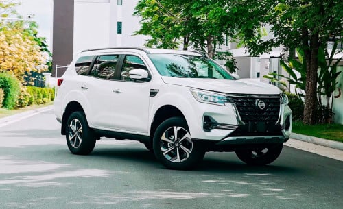 Paladin SUV off road