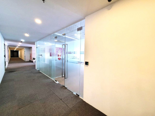 OFFICE SPACE FOR RENT - PRIME LOCATION