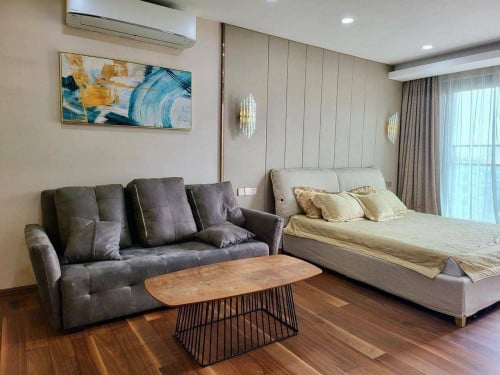 Studio Room | Olympia C2